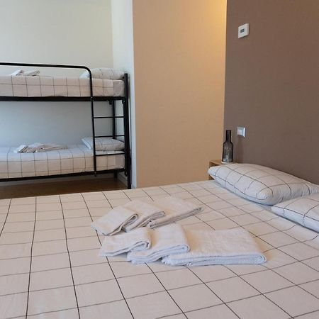 La Stazione Bed & Breakfast Trontano Екстериор снимка